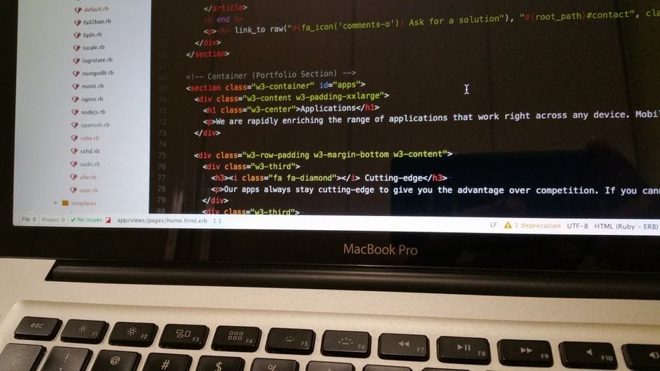 Thiết kế website cần được tối ưu hiển thị các chính sách pháp lý bắt buộc trước khi nộp hồ sơ.